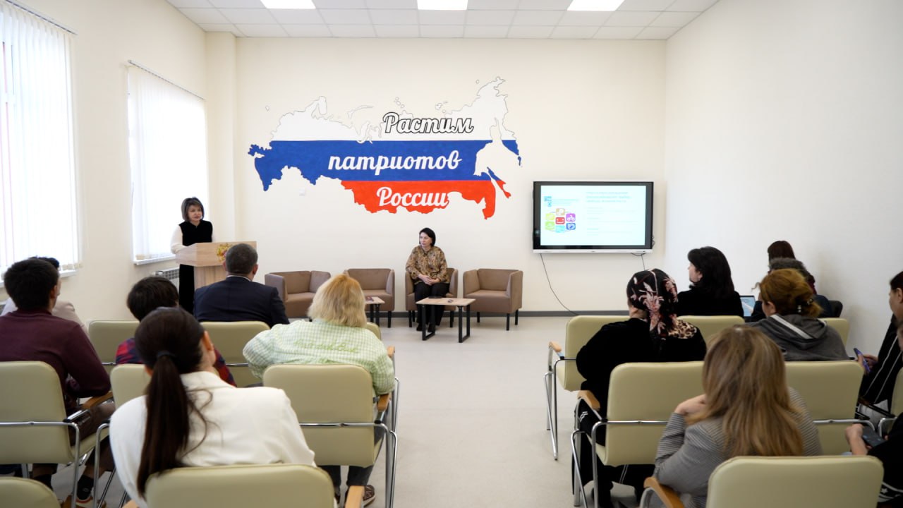 В рамках социального проекта «Родительская гостиная» Чегемский район посетила Уполномоченный по правам ребёнка в КБР
