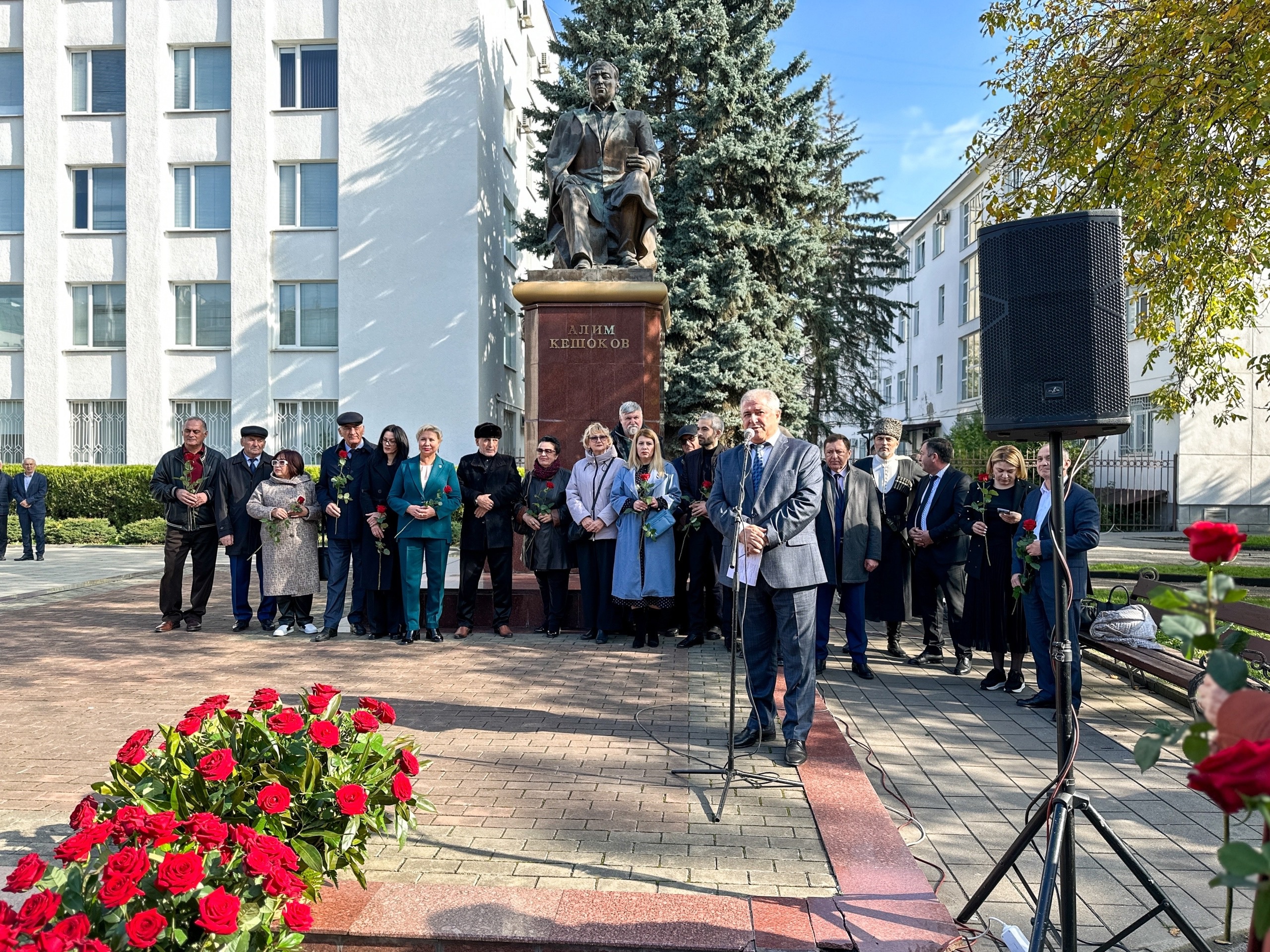 Кабардино-Балкария отмечает 110-лет со дня рождения народного поэта Алима Кешокова